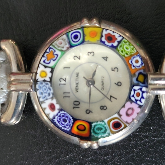 Venetiae Ladywatch floral - Picture 1 of 7